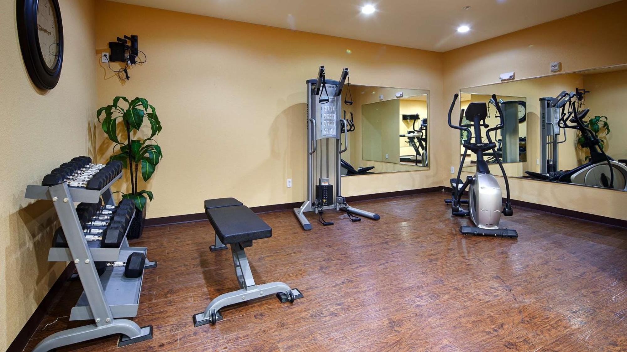 Best Western Plus Fort Worth Forest Hill Inn & Suites Exterior foto