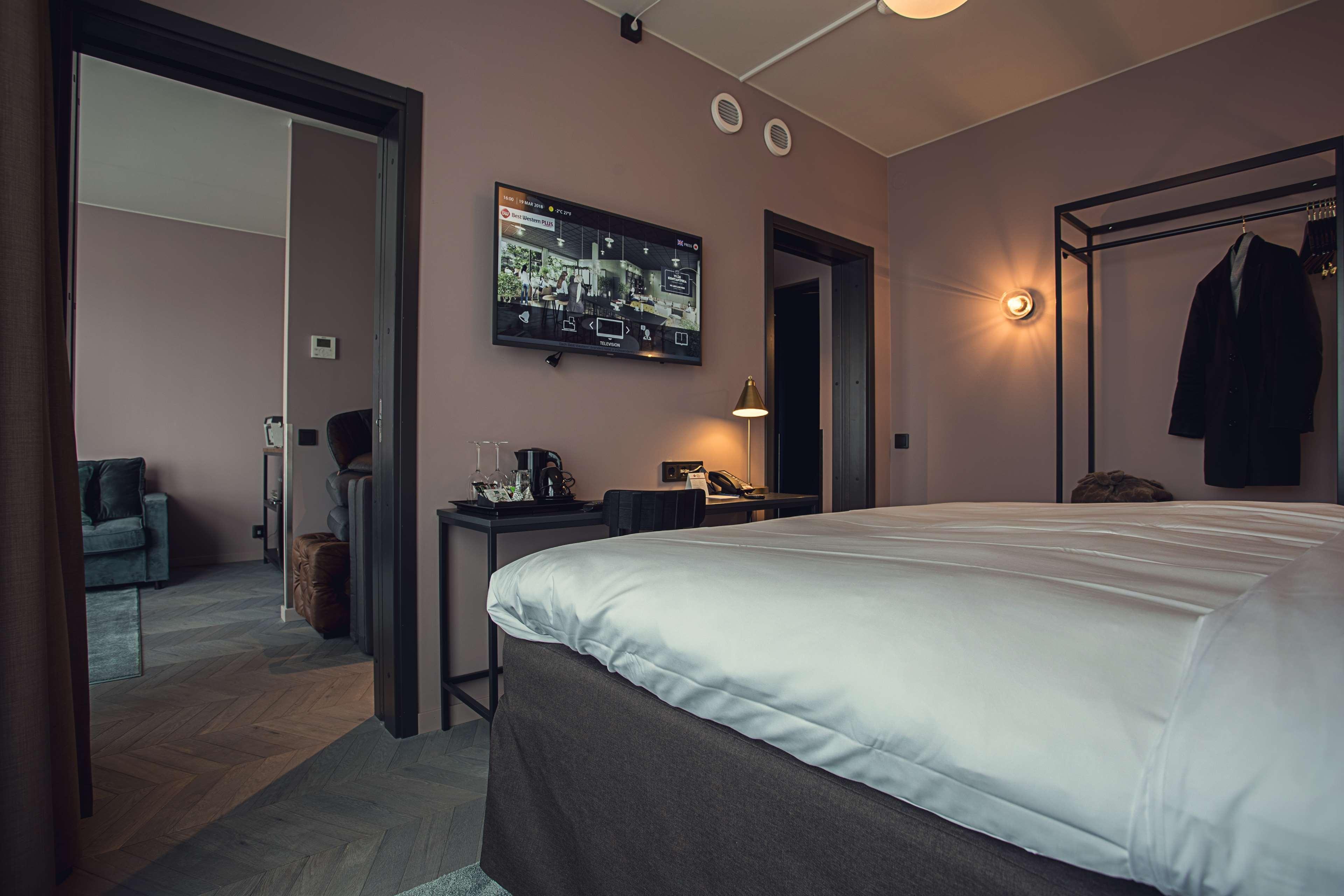 Best Western Plus Fort Worth Forest Hill Inn & Suites Exterior foto